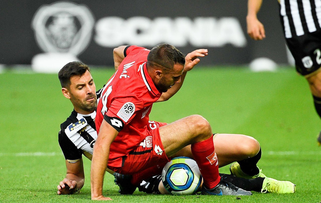 亚眠主场惨败图卢兹，陷入积分榜低谷