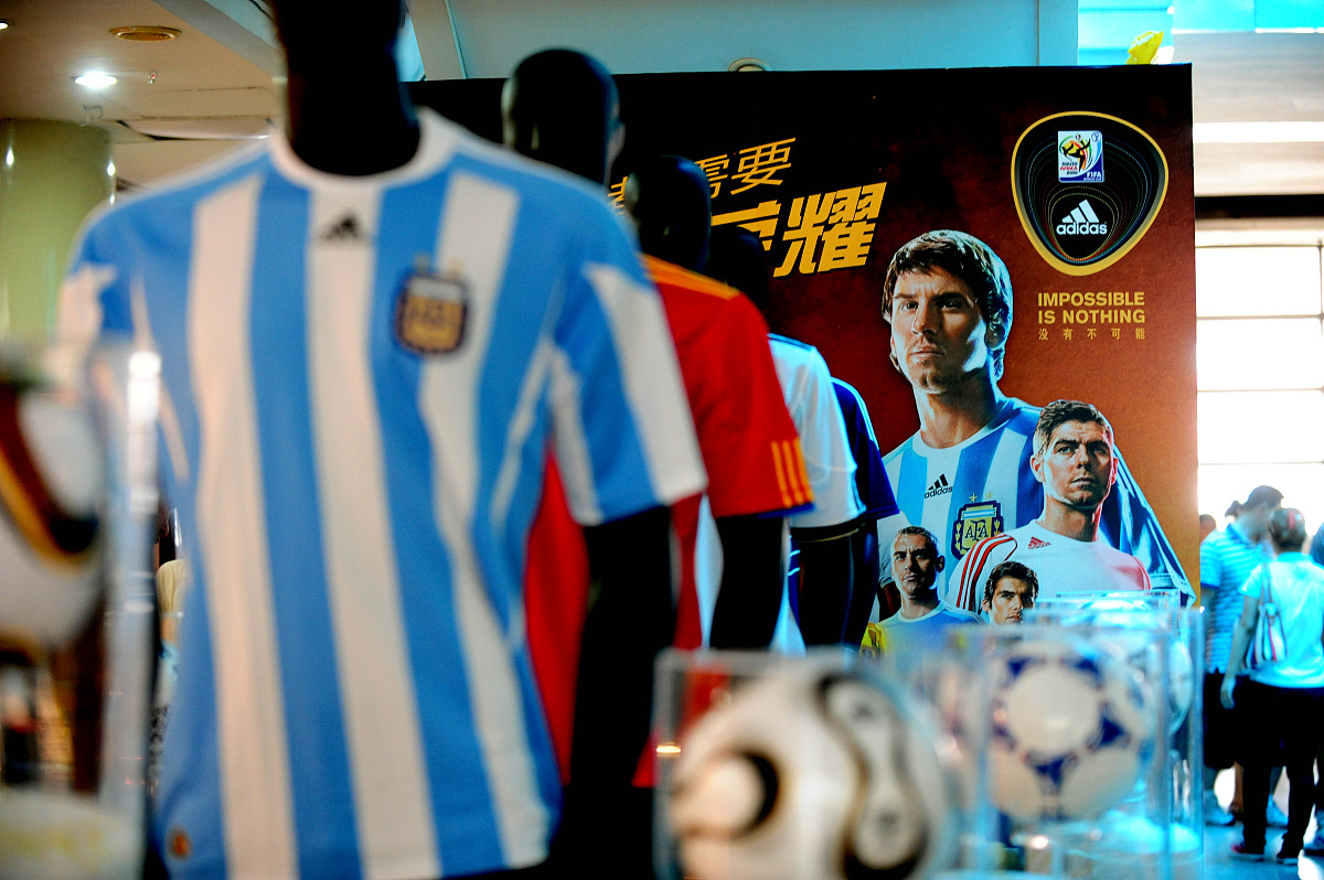 莱斯特城阵容变动引发巨大关注，助力球队迎接未知挑战