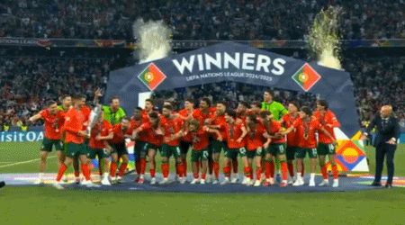 葡萄牙队在比赛中击败了法国队，晋级淘汰赛