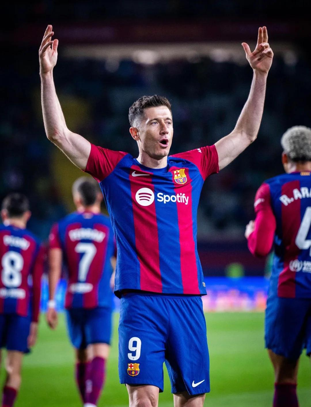 瓦伦西亚客场告捷，高质量逆袭