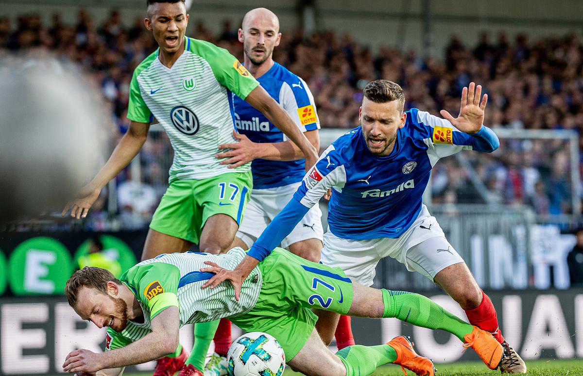 包含沃尔夫斯堡主场告负，扑救甲级联赛希望渺茫的词条