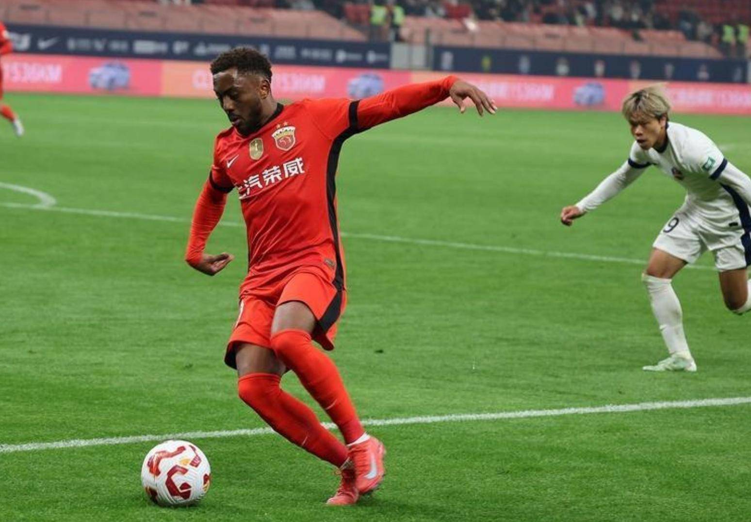 上港外援大爆发，成为球队锐意进攻的核心