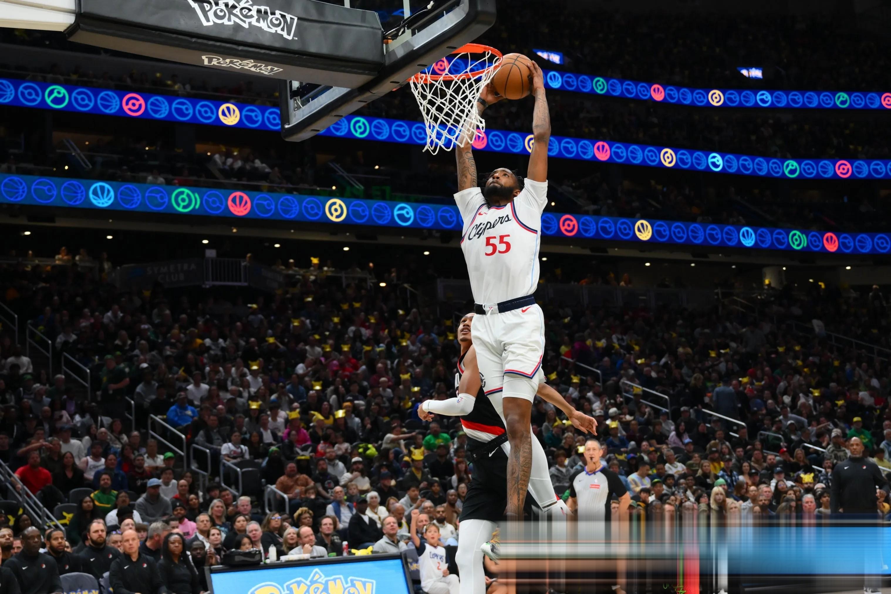 独行侠客场力克快船，取得四连胜