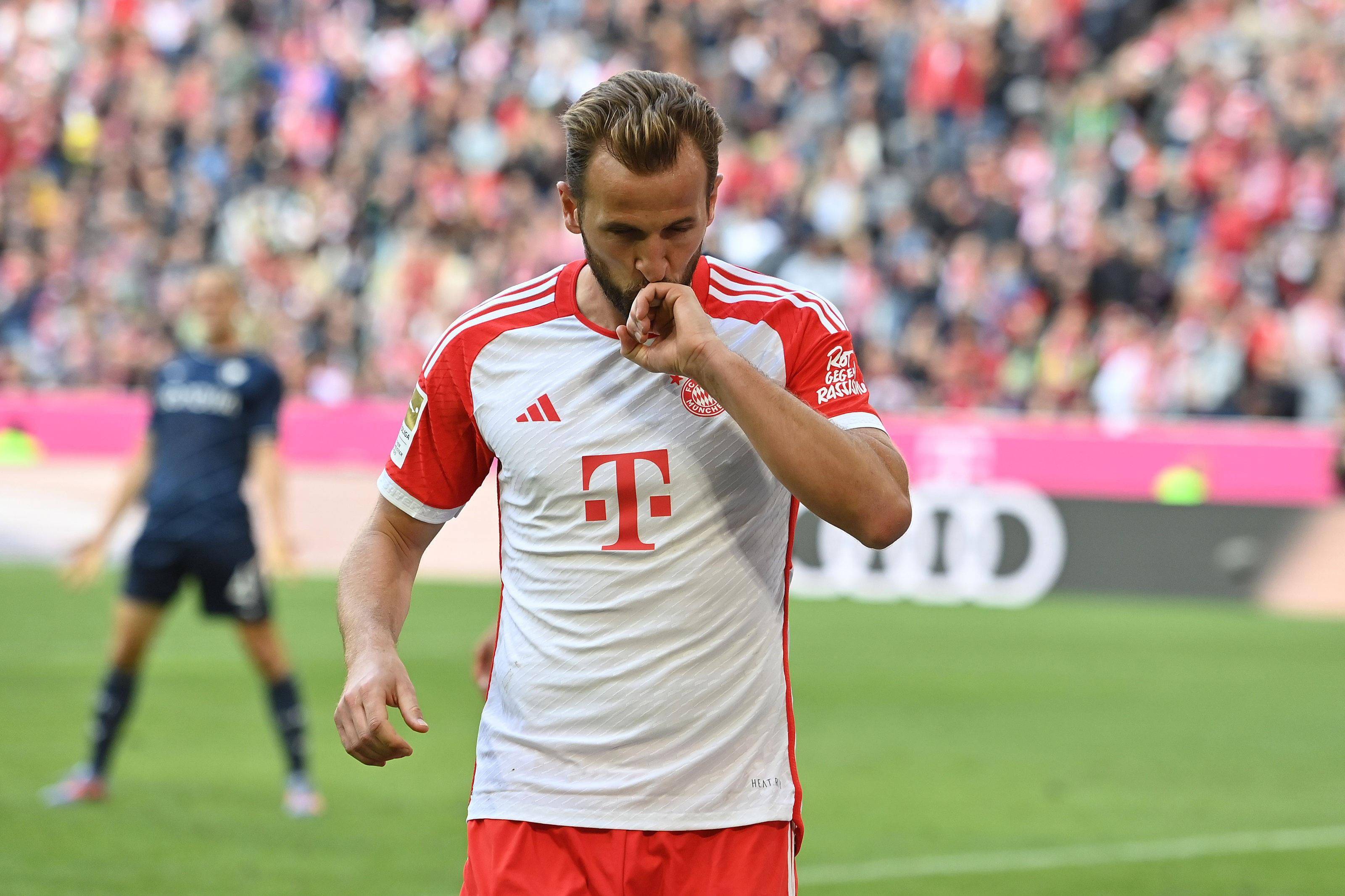 包含拜仁慢热，欧冠表现备受质疑的词条