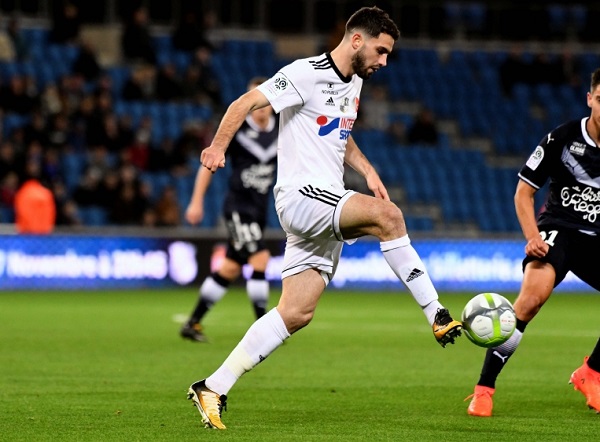 斯特拉斯堡客场惊险打败亚眠，保持不败的简单介绍