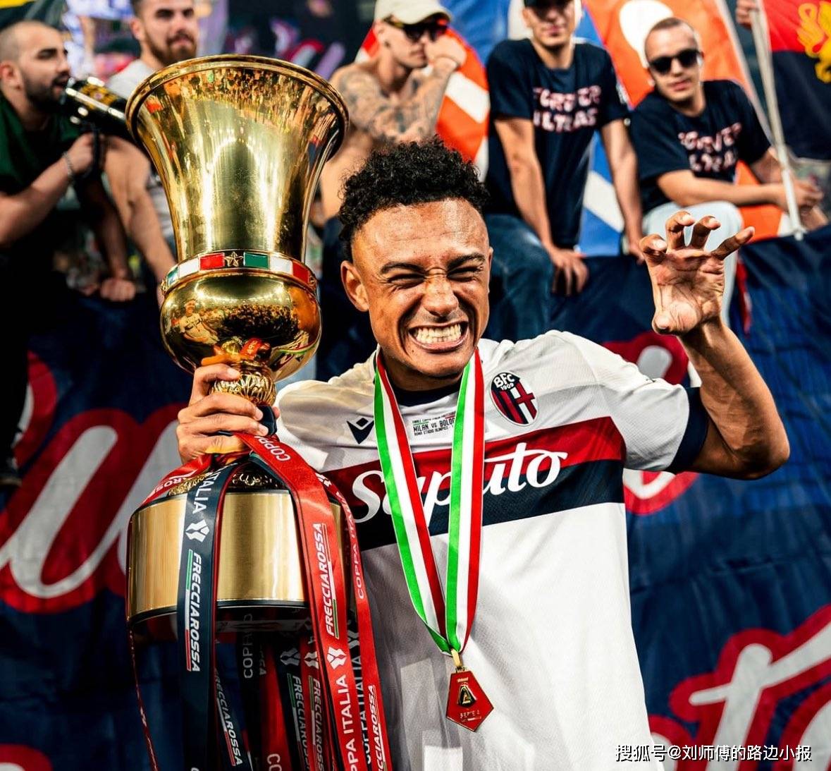 那不勒斯前锋大放异彩,独中两元助球队获胜 那不勒斯前锋大放异彩,独中两元助球队获胜