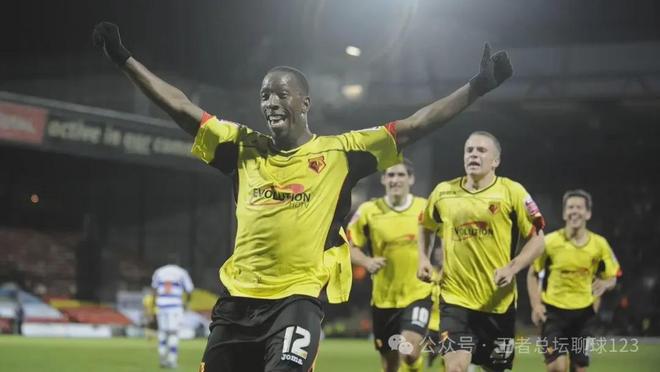 沃特福德主场大胜，保住保级希望