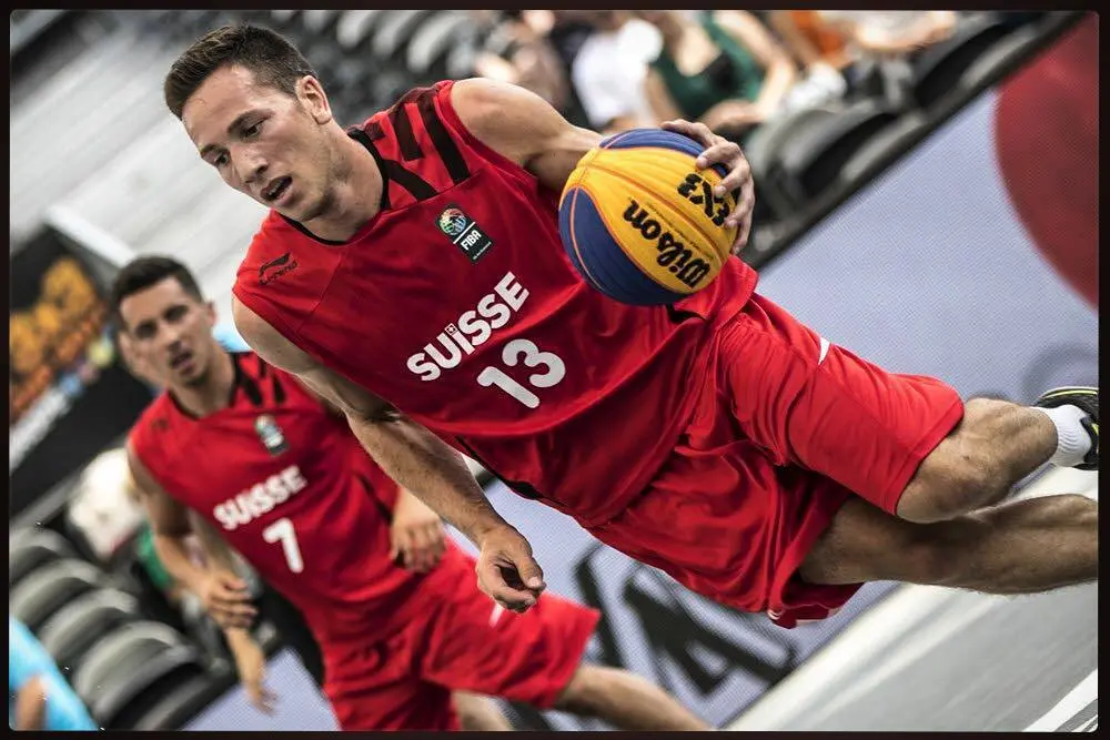 瑞士队在篮球比赛中取得连胜