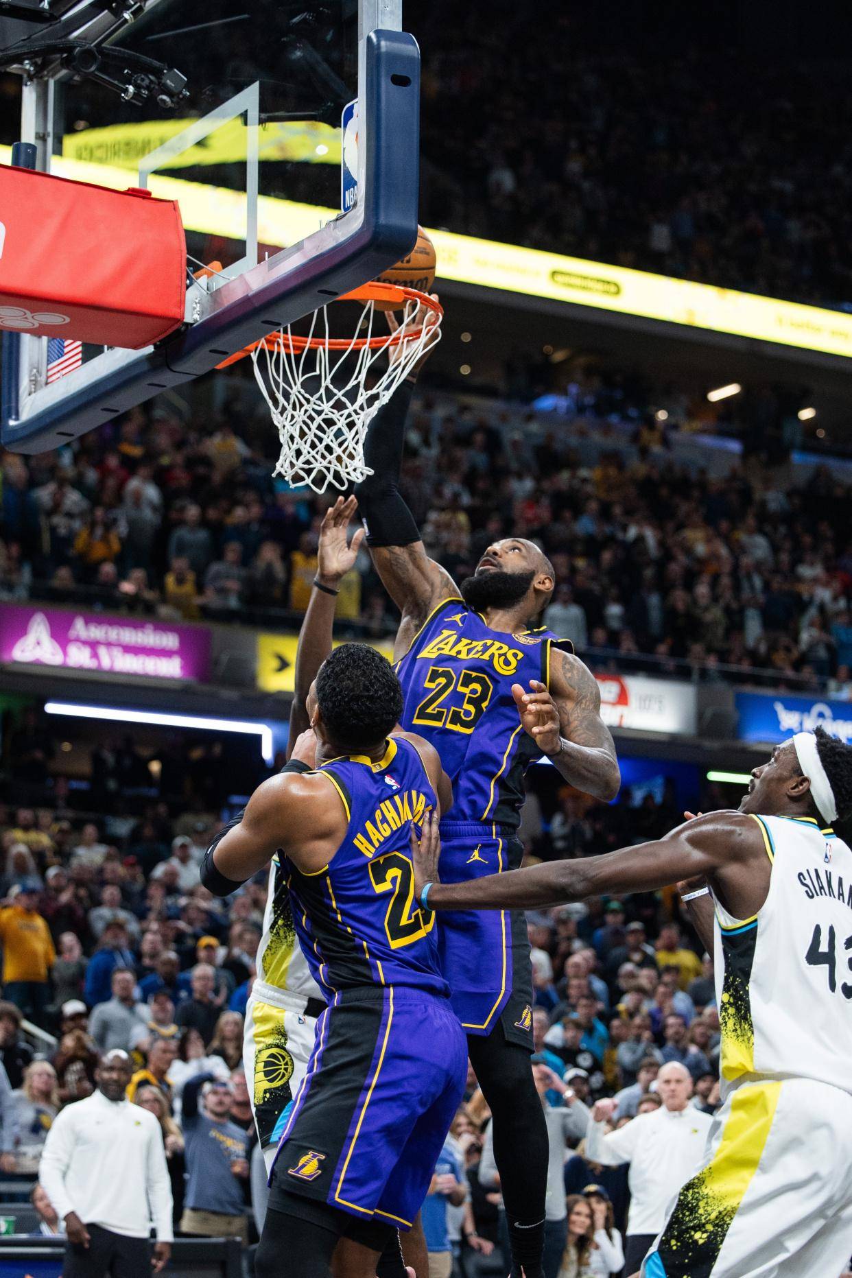 步行者遭逆转,湖人击败对手 步行者遭逆转,湖人击败对手