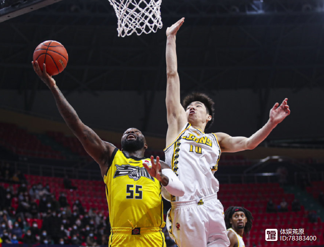 吉林队险胜凯尔特人，胡金秋带队取胜